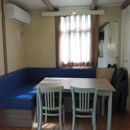 Camping-Bungalows Altomira Navajas Eksteriør billede