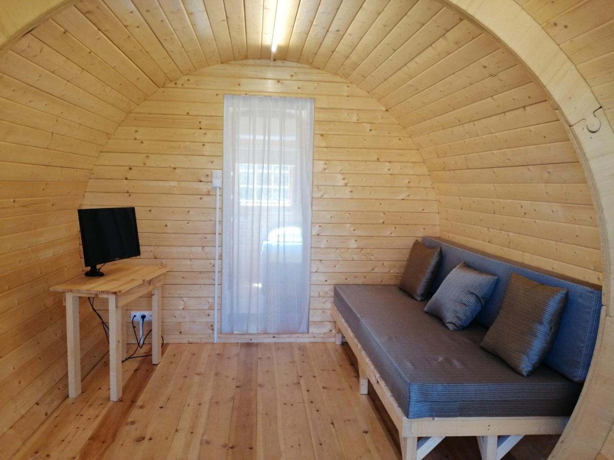 Camping-Bungalows Altomira Navajas Eksteriør billede