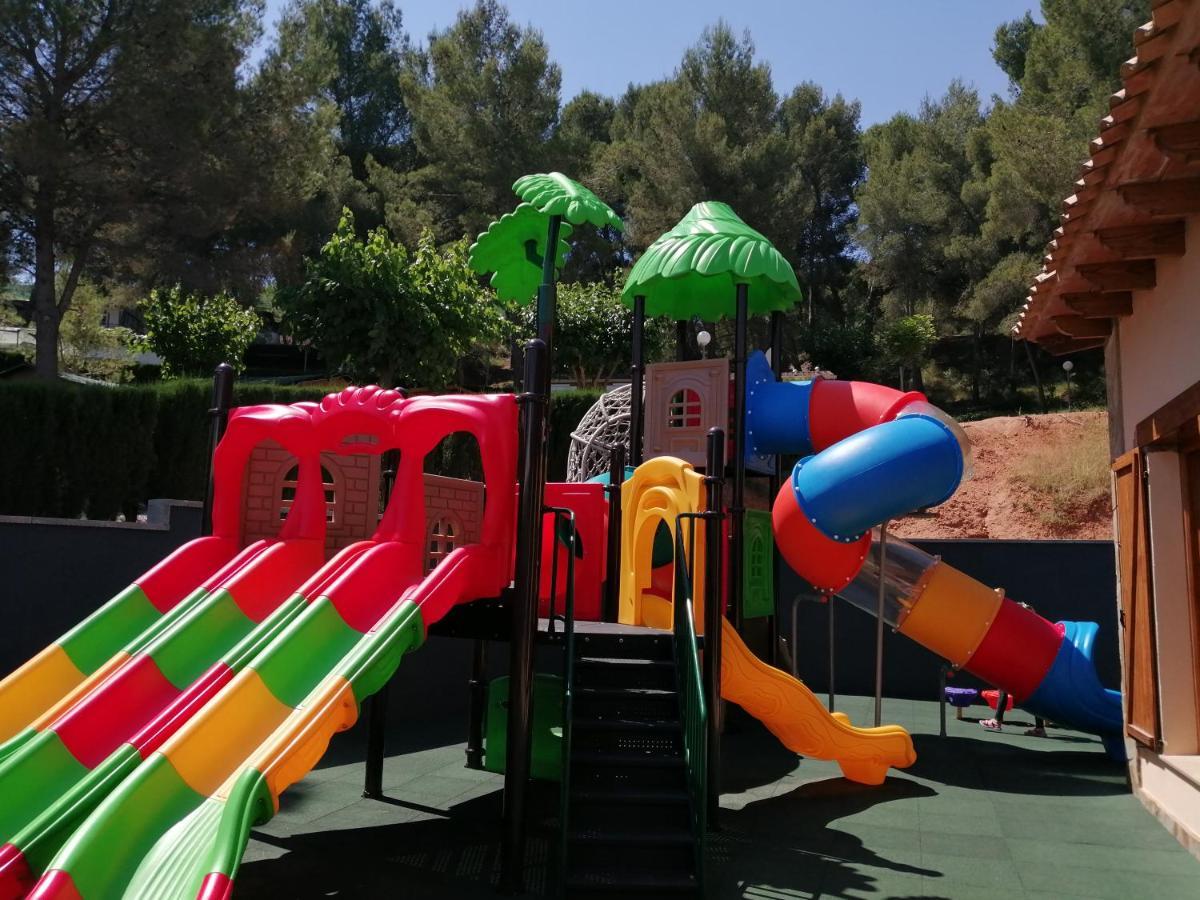 Camping-Bungalows Altomira Navajas Eksteriør billede